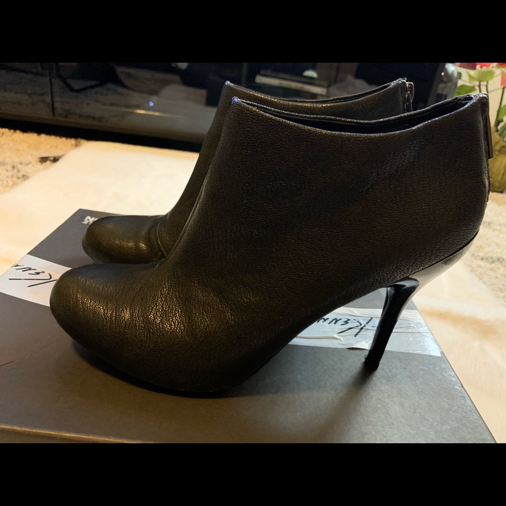 Kenneth Cole Size 8 bootie
